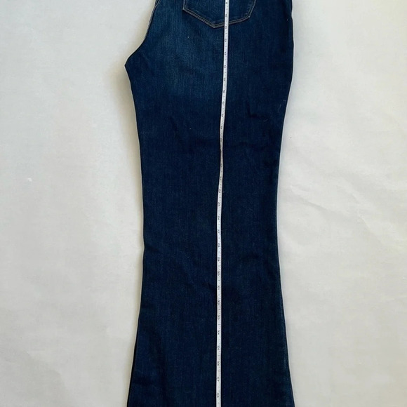 Old Navy Womens Flare Jeans Light Wash Cotton Denim Mid Rise Size 16 NWOT - Picture 6 of 10